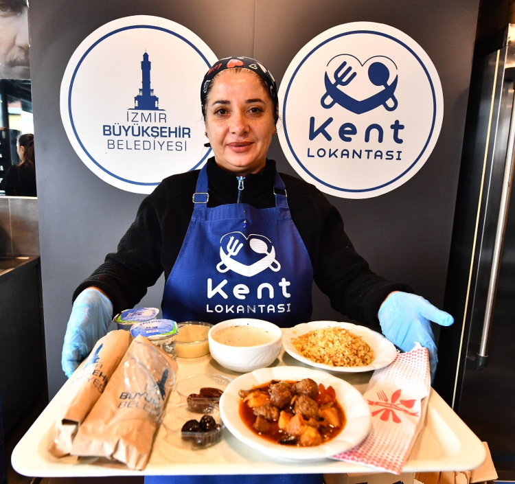 İzmir'de 50 TL'ye iftar!