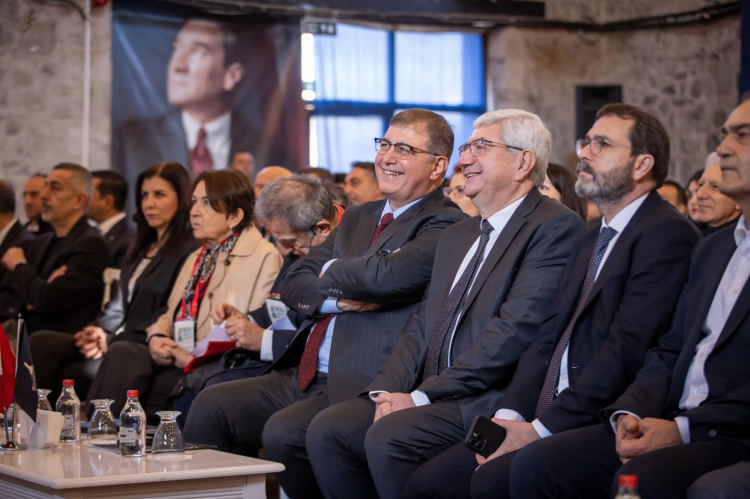 İzmir'de Başkan Tugay'dan '2030' mesajı!