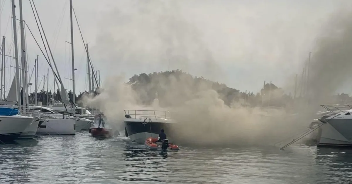 Muğla'da yat yangını! Acil Müdahale Tekneleri görev başında