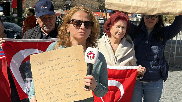 Türk Amerikan Toplumu New York'ta protesto etti!