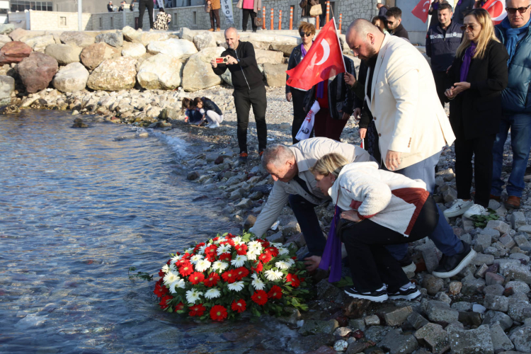 Türkiye'de ilk oldu... Güzelbahçe'de 'tersine yürüyüş' yapıldı