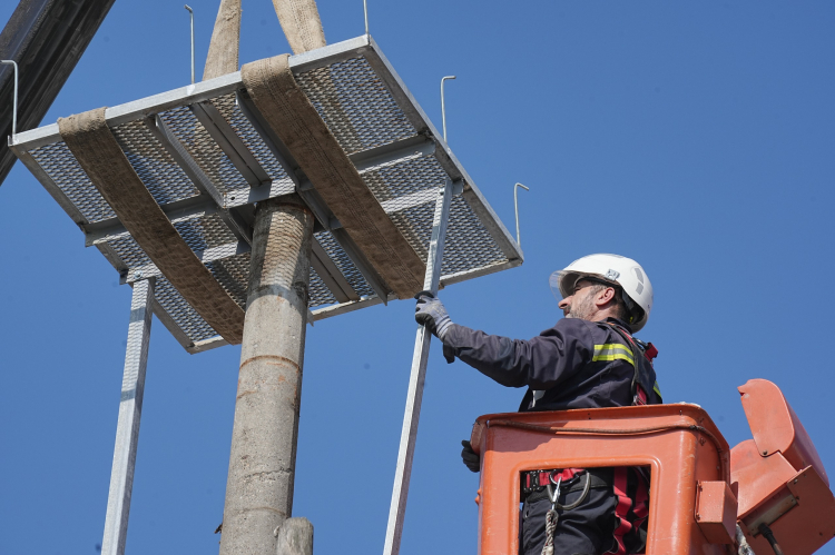 UEDAŞ elektrik direklerini can dostları için hazırladı