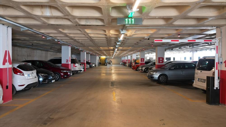 Bursa İnegöl merkezini rahatlatan otopark hamlesi
