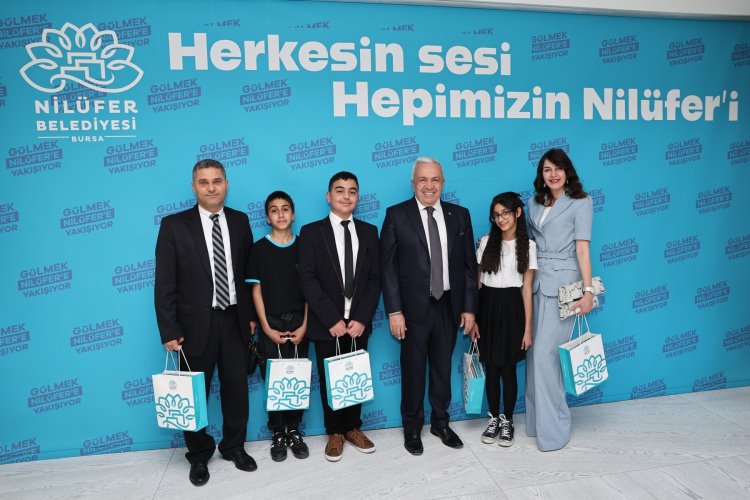 Bursa Nilüfer'de Başkan Özdemir makamını çocuklara devretti