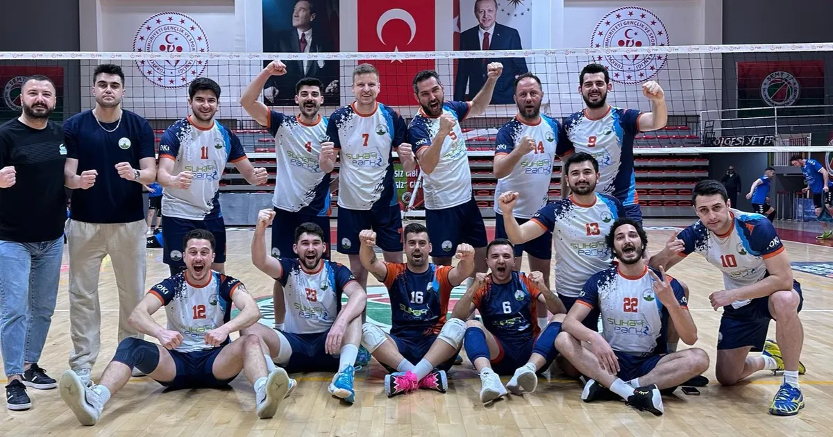 Bursa Osmangazi Belediyespor Erkekler Voleybol 2. Ligi’ne yükseldi