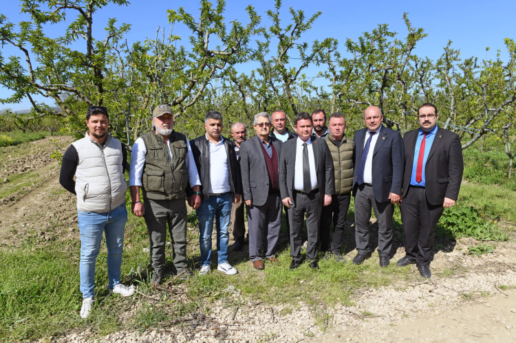 Bursa Osmangazi'de Başkan Aydın çiftçilerin yanında