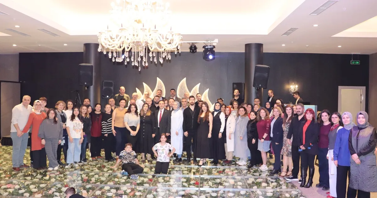 Bursa'da 500 sağlıkçı iftarda buluştu