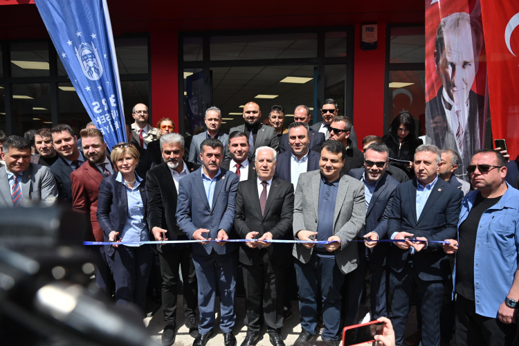 Bursa'da bir Kent Lokantası daha açıldı... 4 çeşit yemek 80 TL