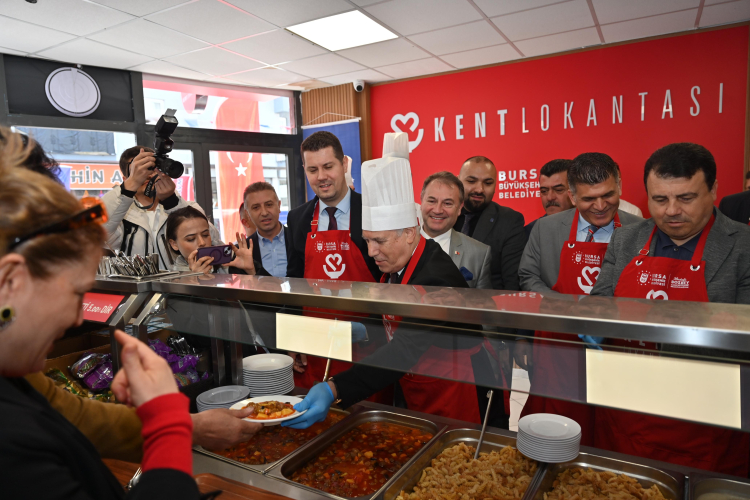 Bursa'da bir Kent Lokantası daha açıldı... 4 çeşit yemek 80 TL