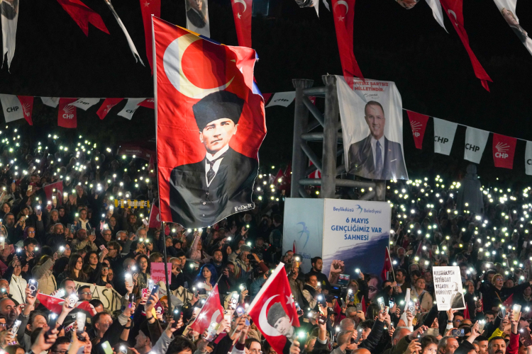 CHP 'millet iradesi'ne Beylikdüzü'nden sahip çıktı!