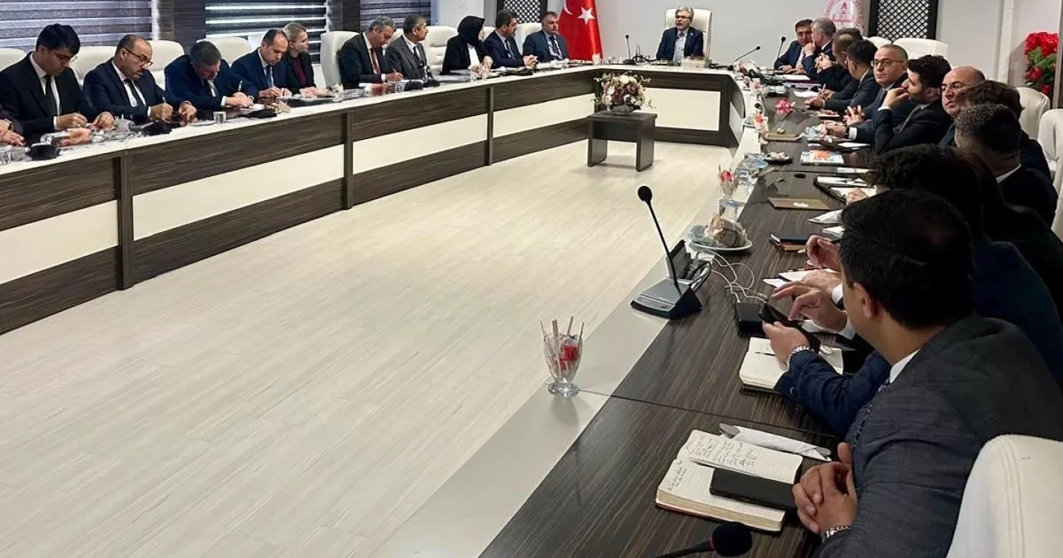 İstanbul depremleri sonrası MEB sahada