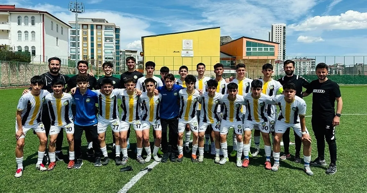 Kayseri Talas Belediyespor doludizgin gidiyor