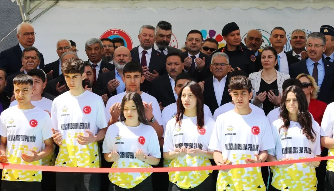 Kayseri’de “Mobilyacılar Odası ERVA Spor Okulu” açıldı