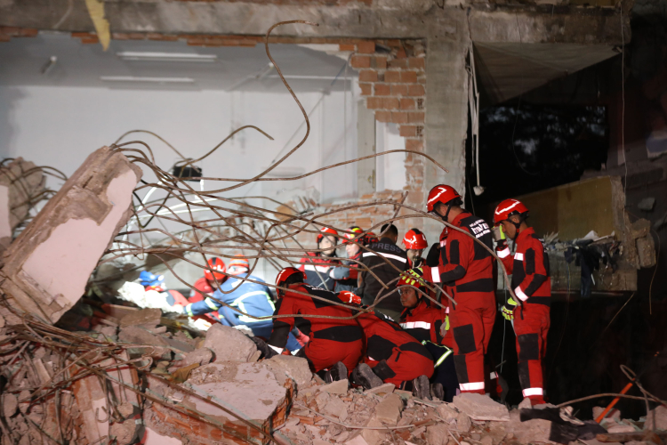 Muğla'da gerçeği aratmayan deprem tatbikatı