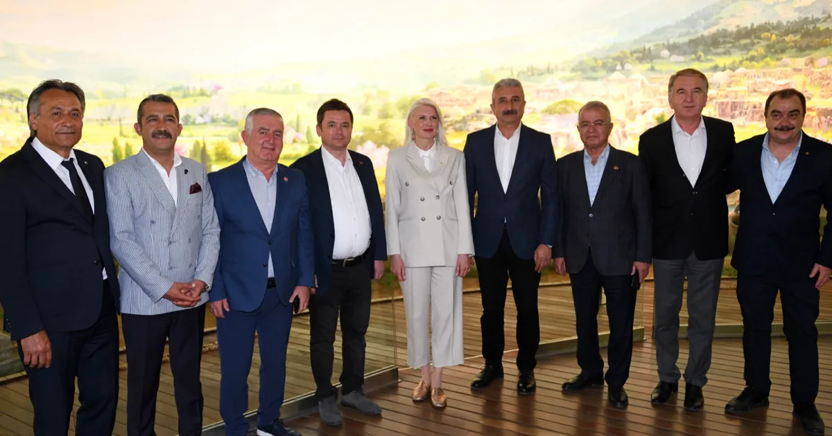 Osmanlı başkentleri Osmangazi’de buluştu