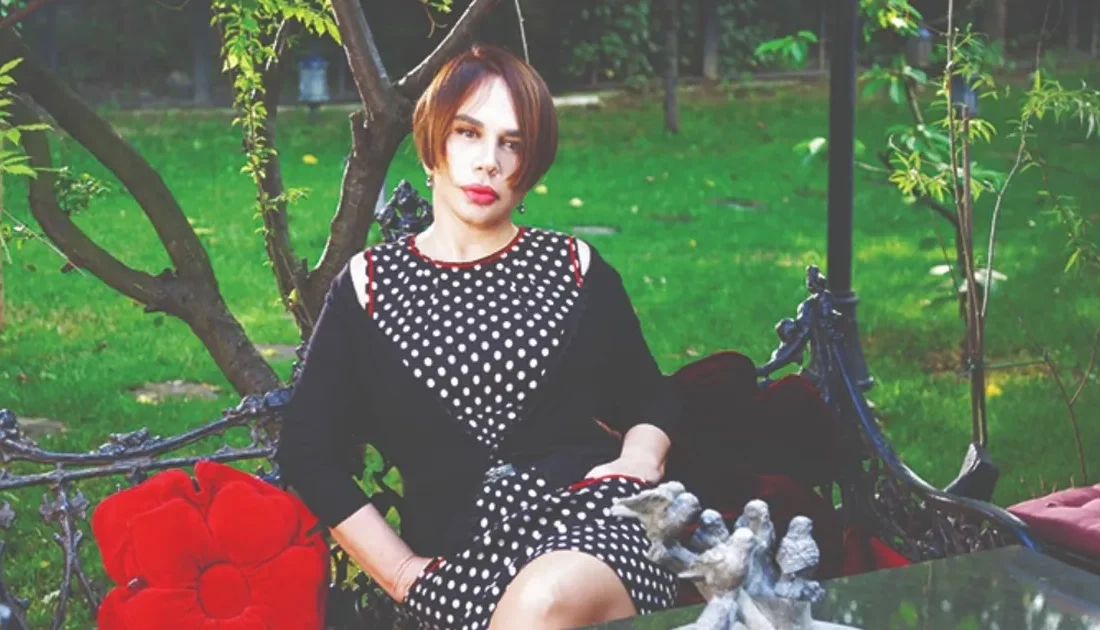 Ünlü sanatçı Sezen Aksu,