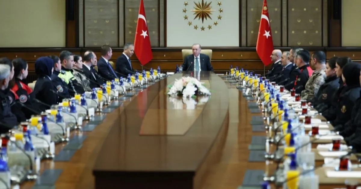 Türk Polis Teşkilatı heyeti Külliye’de