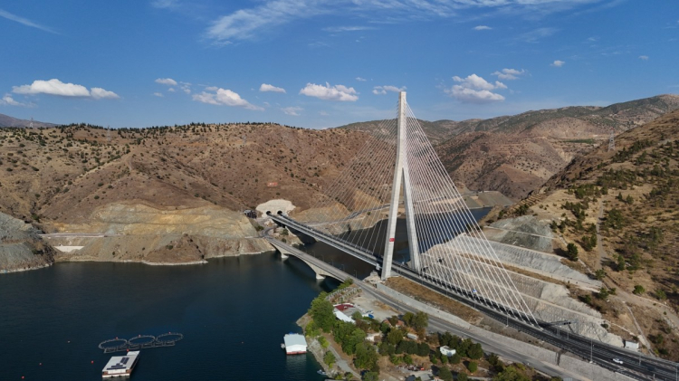 23 yılda 4 bin 75 yeni köprü inşa edildi