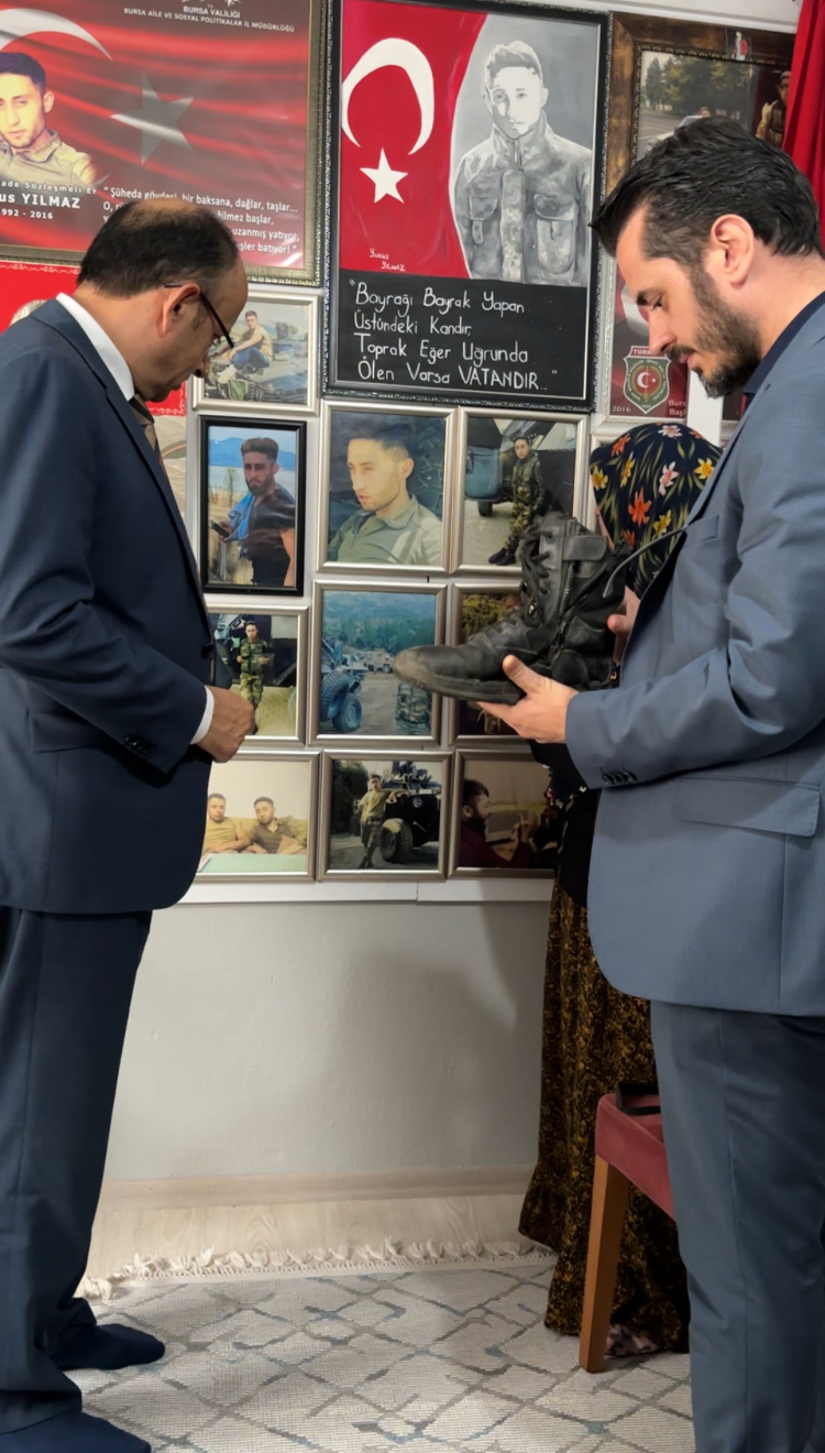 AK Parti Osmangazi'den Anneler Günü’nde anlamlı ziyaret