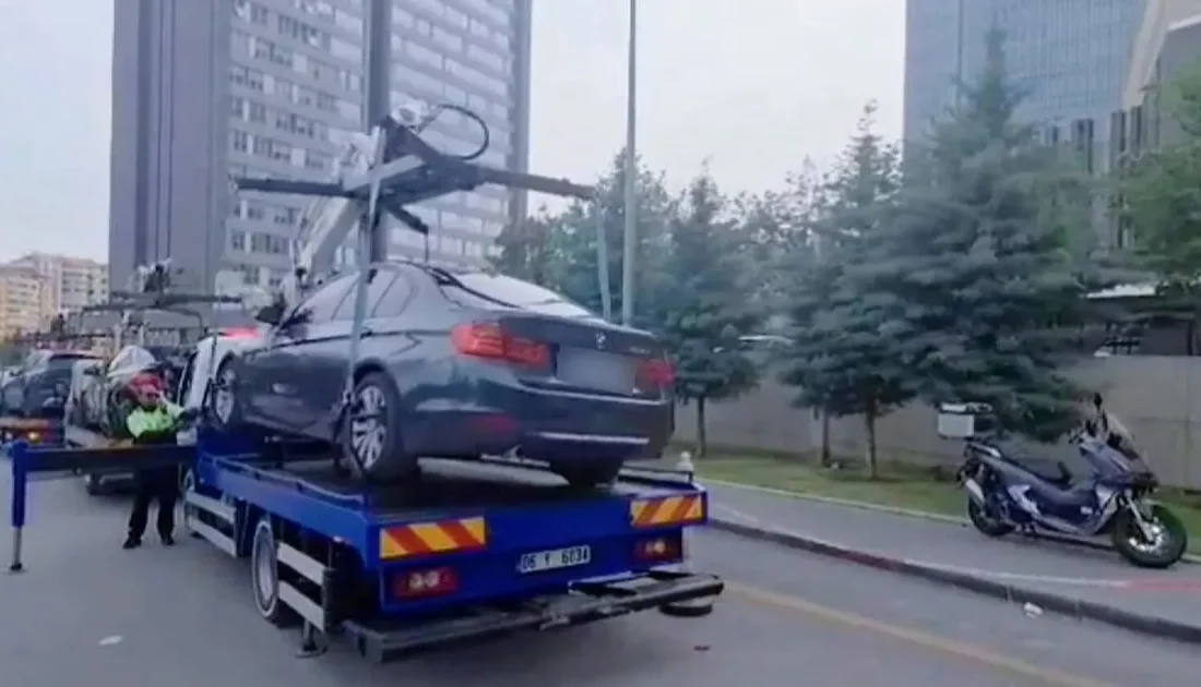 Ankara’da ambulansa yol vermeyen