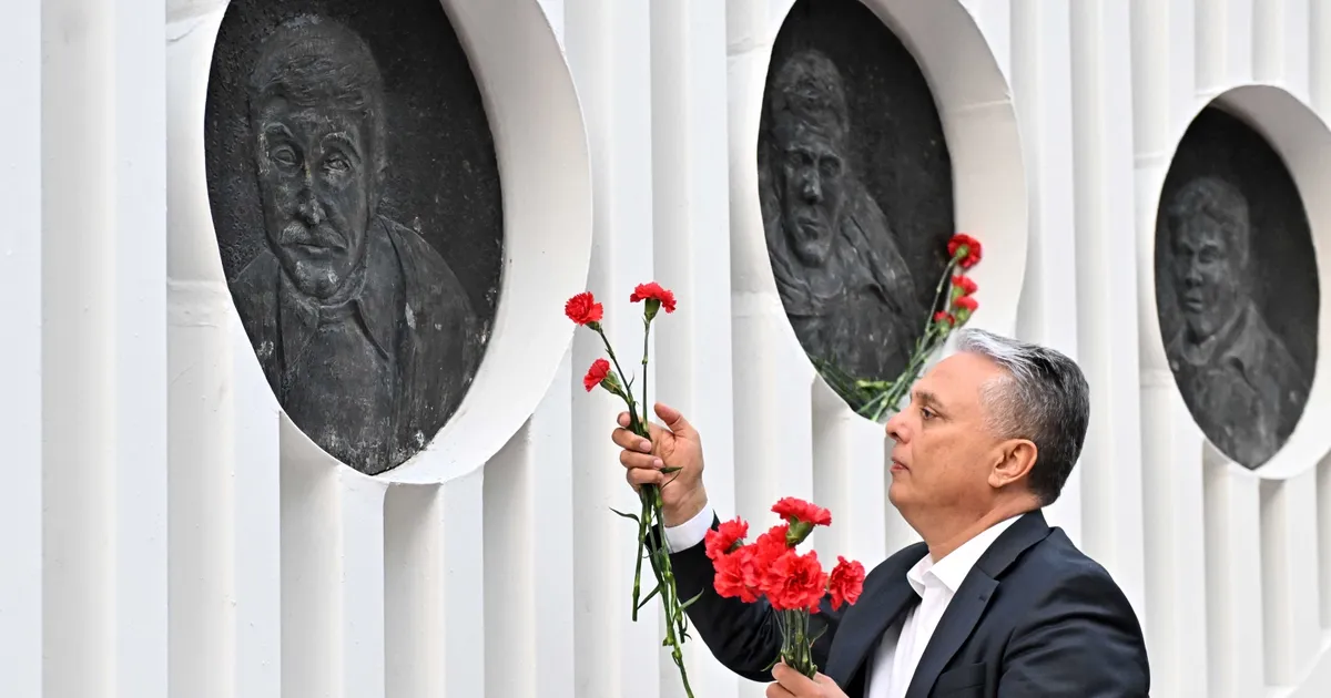 Antalya Muratpaşa'da 'üç fidan'a anma