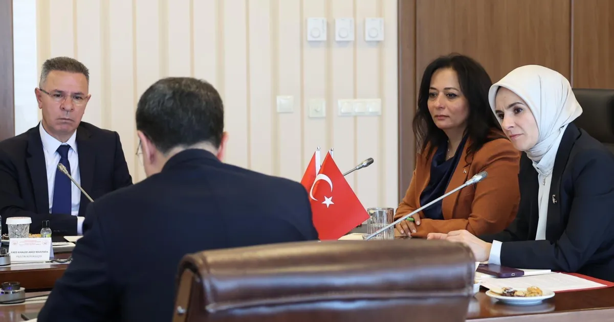 Bakan Göktaş’tan yoğun “aile diplomasisi”