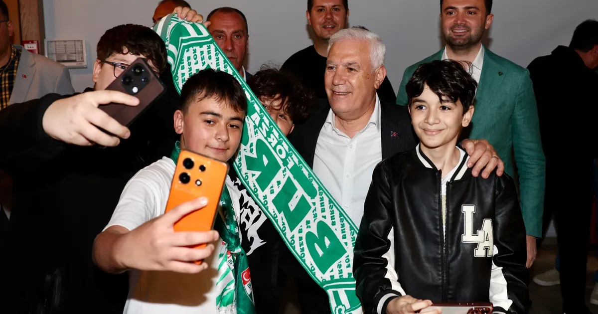 Başkan Bozbey’den ‘Kapalı Tribün’ ve ‘Bursaspor Müzesi’ müjdesi