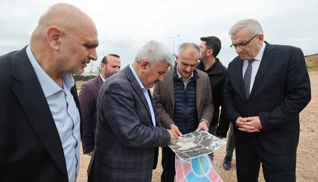 Çayırova Belediye Başkanı Bünyamin