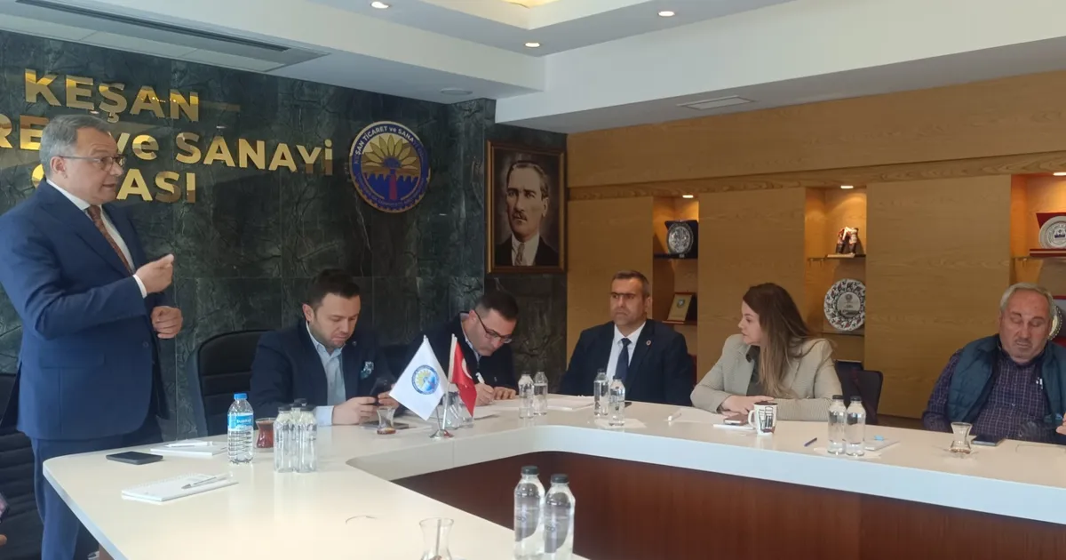 Batı Trakya Türkleri Derneği Başkanlığı'na Müftüoğlu seçildi
