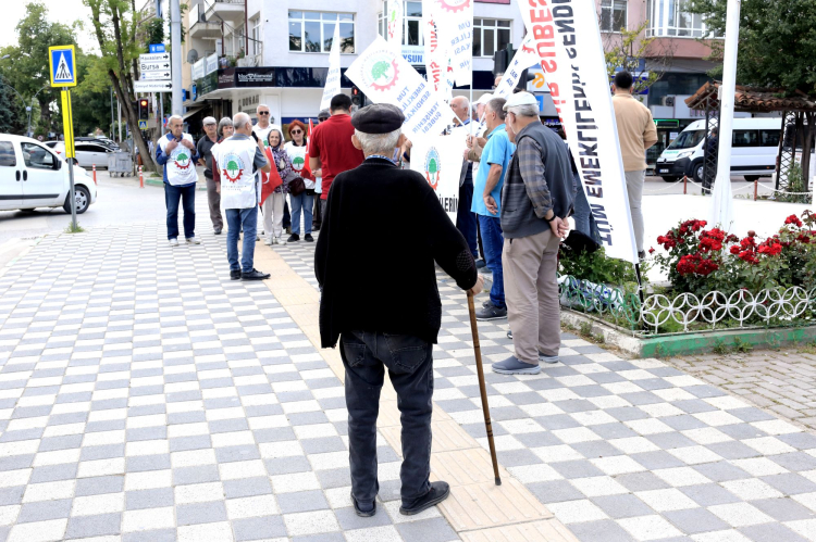 ‘Bayram ikramiyesi enflasyonun çok gerisinde kaldı’