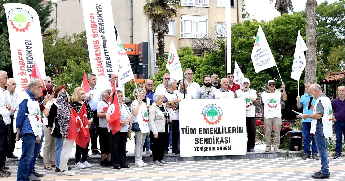 ‘Bayram ikramiyesi enflasyonun  çok gerisinde kaldı’