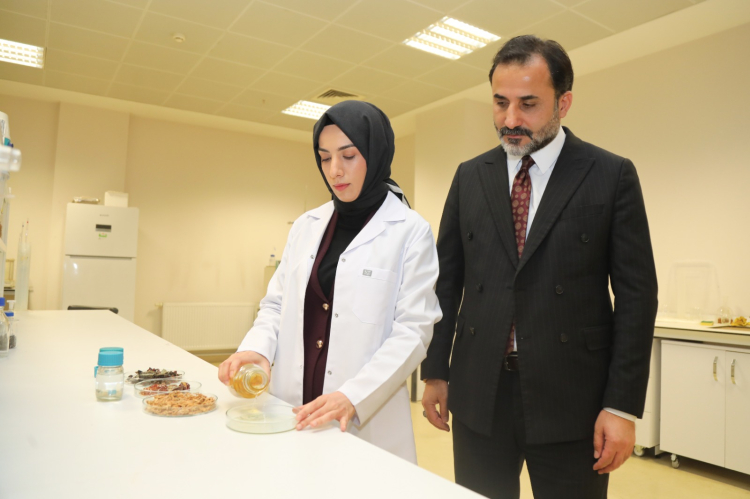 BTÜ'den ürünlerin raf ömrünü uzatacak doğal ambalaj