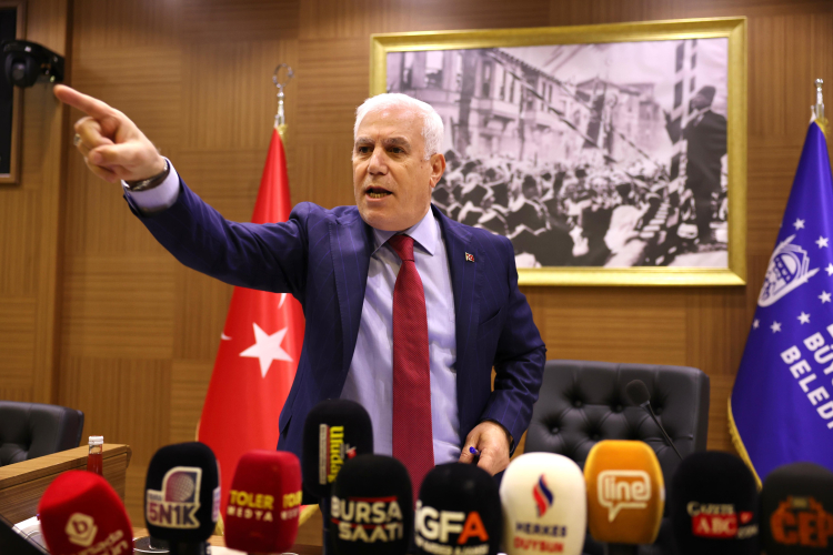 Bursa Büyükşehir Meclisi’nde gerginlik! Başkan Bozbey'den saldırıya kınama!