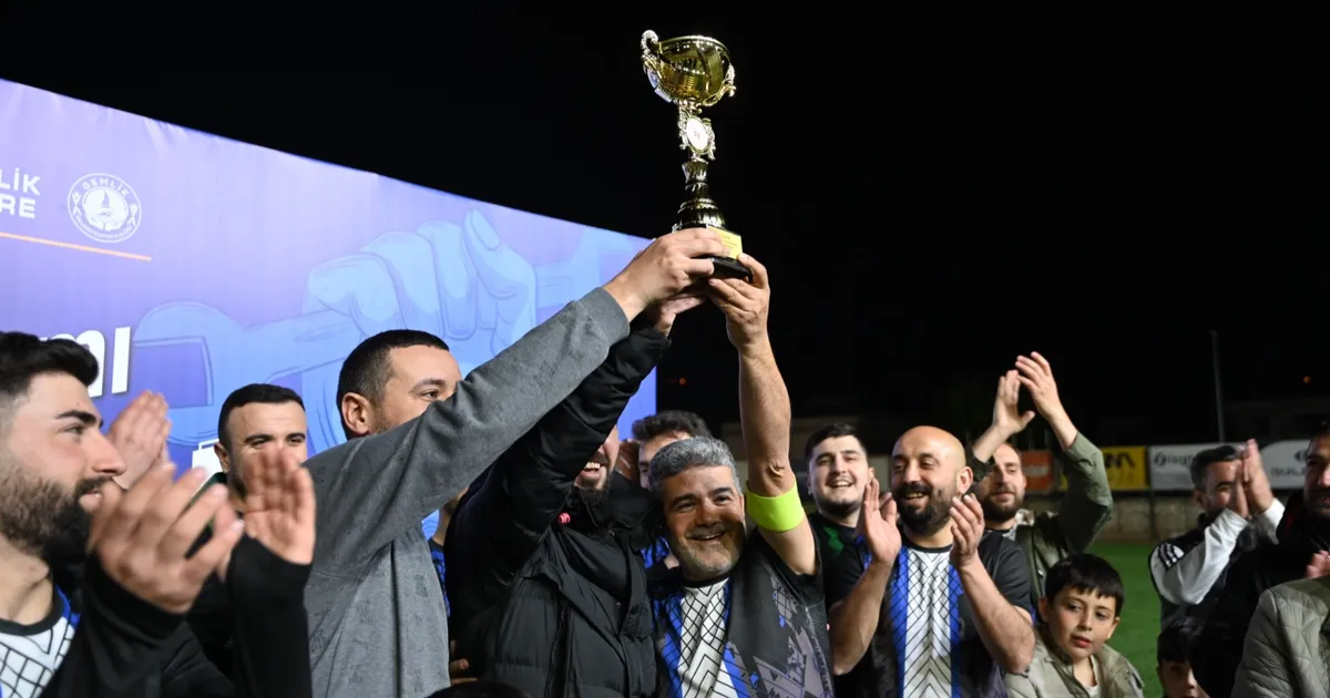 Bursa Gemlik'te Emek Turnuvası’nın şampiyonu Çimtaş oldu