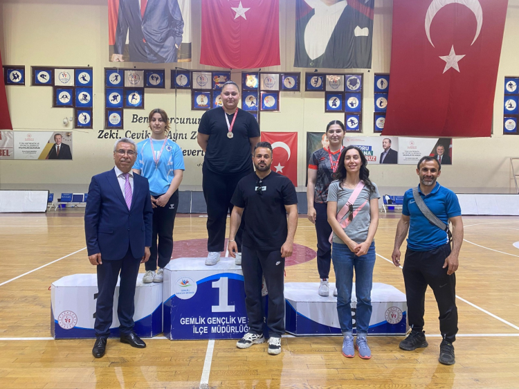 Bursa Gemlik’te okullar arası turnuva gerçekleştirildi