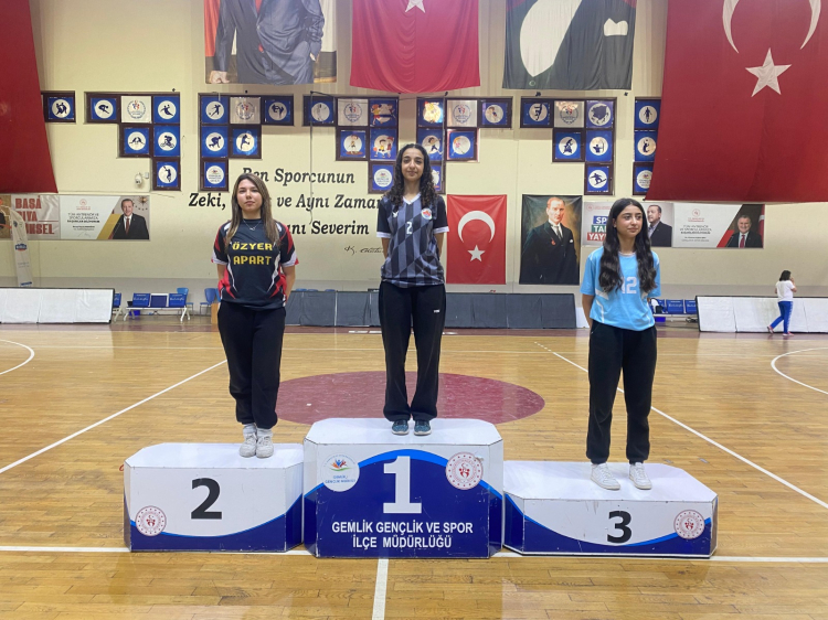 Bursa Gemlik’te okullar arası turnuva gerçekleştirildi
