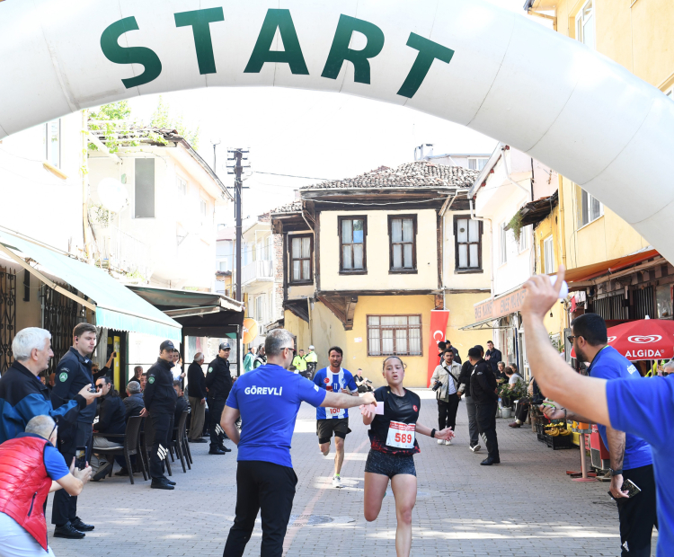 Bursa Osmangazi’de spor ile tarihi buluşturan koşu