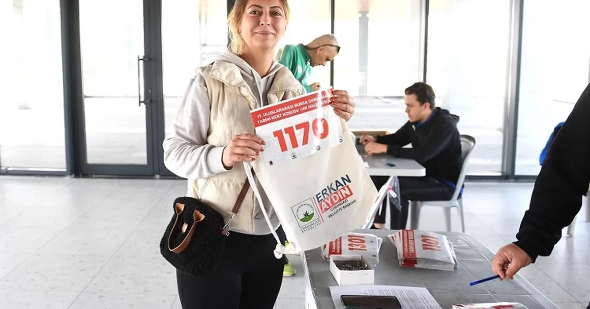 Bursa Osmangazi'de tarihi koşuya katılacaklar numara aldı