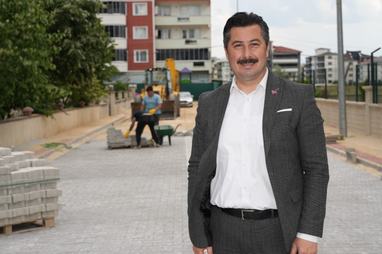 Bursa Yenişehir’de yol çalışmaları hız kesmeden devam ediyor