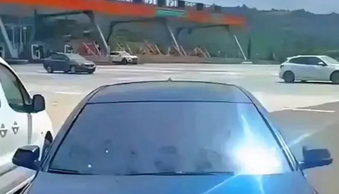 Bursa’da Gebze-Orhangazi-İzmir Otoyolu’nda çakar
