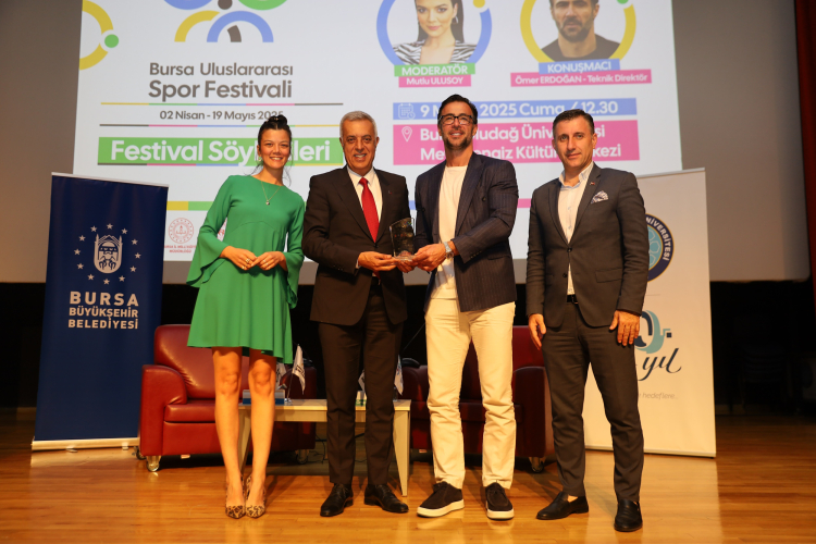 Bursaspor'un şampiyon kaptanı Ömer Erdoğan ilham verdi