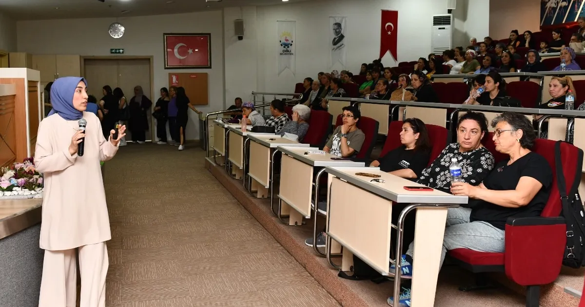 Çiğli’de kadınlara sağlıklı yaşam paneli
