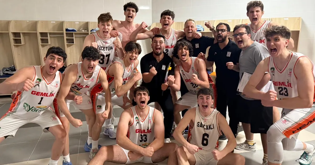 Gemlik Basketbol U18 potada finalde