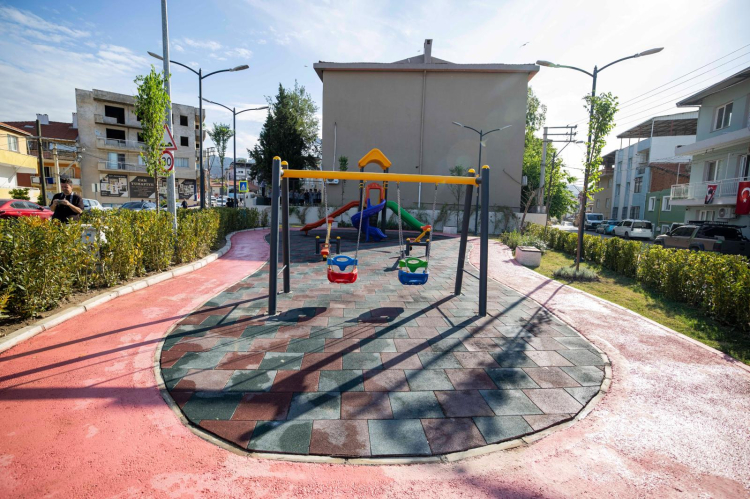 Güzel İzmir Hareketi ile kent dönüşüyor
