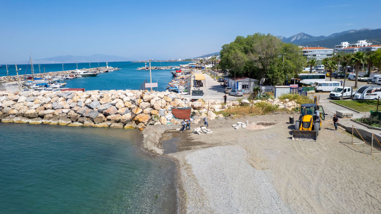 İzmir Güzelbahçe’de tekneler için çekek yeri
