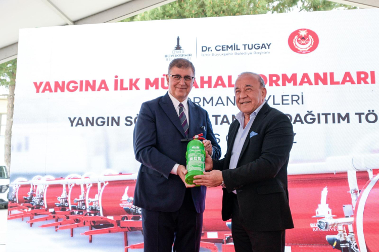 İzmir'de afetlere karşı güçlü adım... Orman köylerine 125 su tankeri