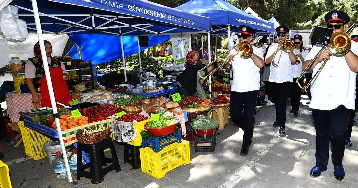 İzmir’de Dünya Çiftçiler Günü coşkusu yaşandı