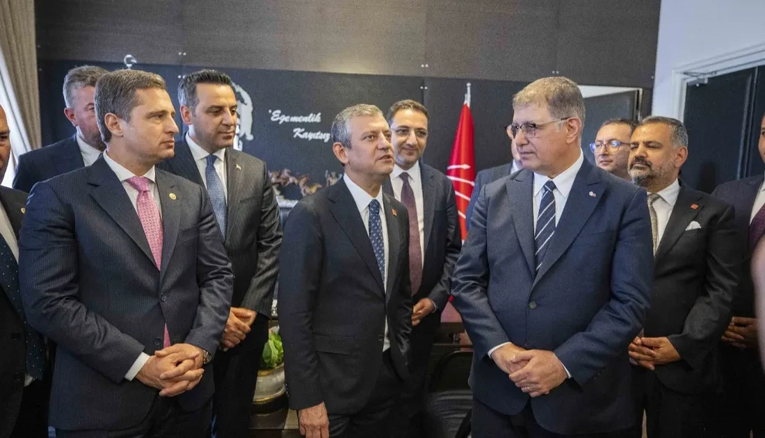 İzmir Büyükşehir Belediye Başkanı
