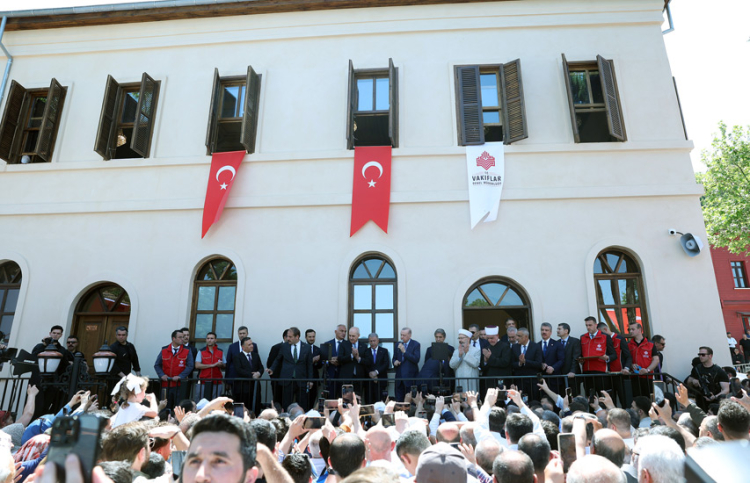 Kireçburnu Gümrükçü İshak Ağa Camii açıldı
