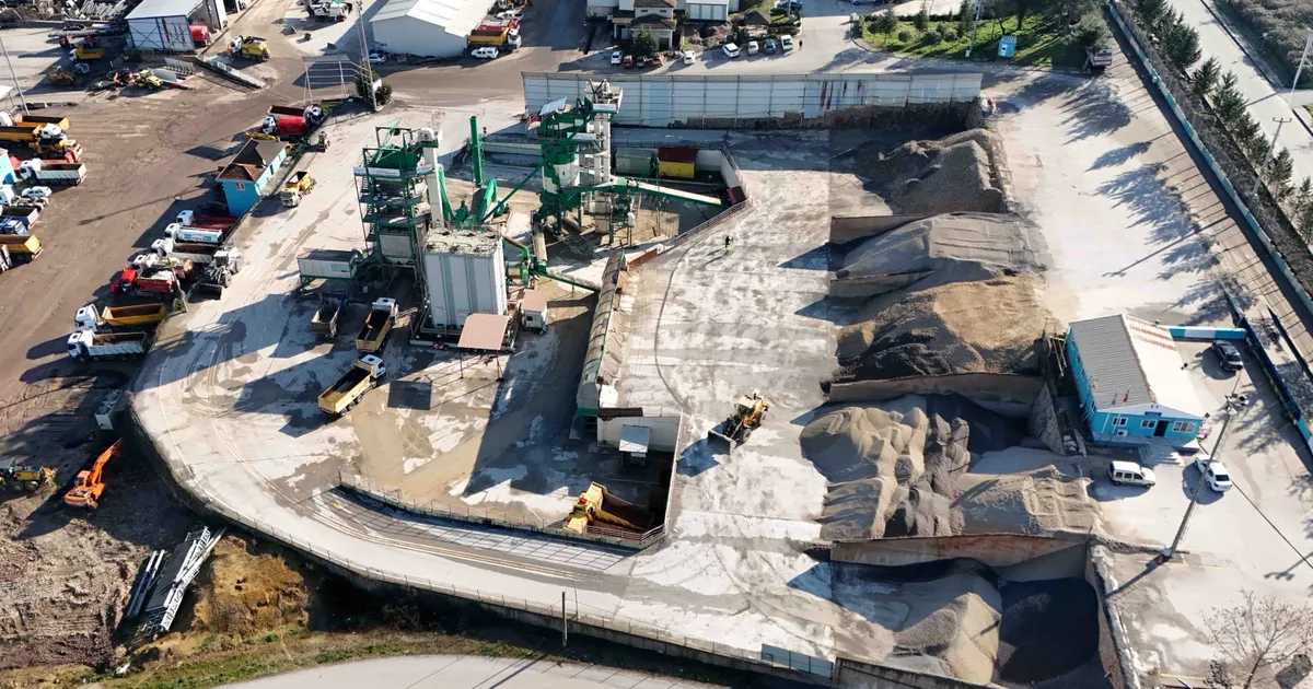 Kocaeli saatte 240 ton asfalt üretiyor